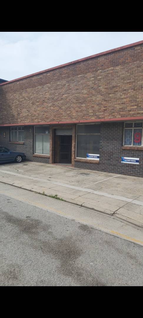 To Let commercial Property for Rent in North End Eastern Cape